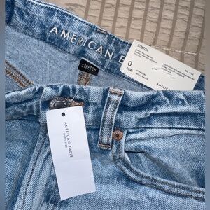 AE Curvy 90’s Straight Jeans